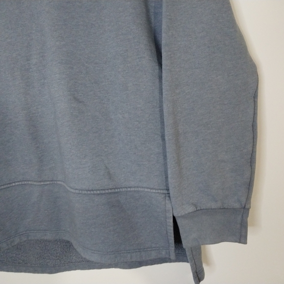 Universal Thread Women's Blue Crewneck Sweater - Picture 4 of 11